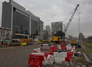 Debaten la toma de deuda por 305 millones dólares para obras públicas obra, subte
