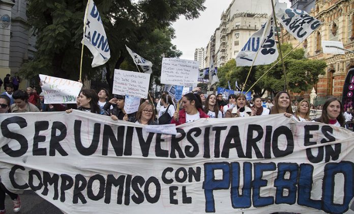 marcha, docentes