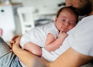 Extendieron la licencia por paternidad para empleados de la Ciudad: Tendrán 45 días paternidad, bebe