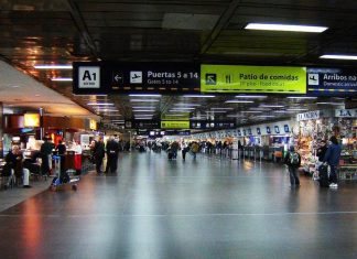 Por el paro en Aerolíneas están todos los vuelos cancelados: Cómo manejarse aeroparque