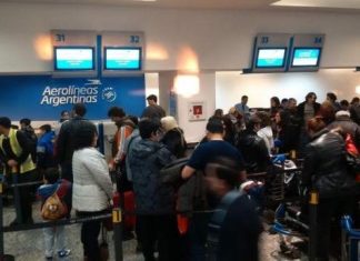 Aeronauticos pararán por 24 por las suspensiones de empleados aeroparque