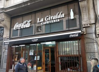 Cierra la mítica cafetería «La Giralda», de la calle Corrientes giralda