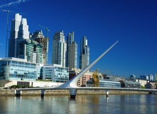 ¿Por qué motivos los extranjeros eligen Buenos Aires para vivir? madero