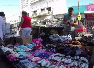 Aumentó la venta ilegal en la Ciudad, a pesar de los controles manteros