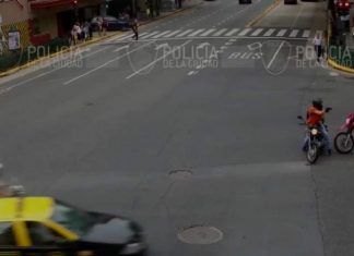 VIDEO: Persiguió y capturó en bicicleta al motochorro que le robó el celular motyochorro
