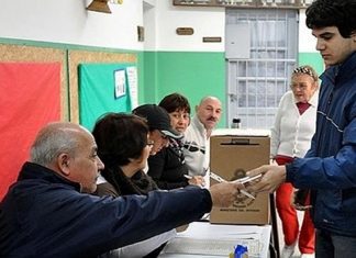 ¿Querés saber quién ganó en la mesa en la que votaste? voto, joven