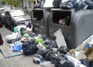Multas de hasta $900 mil en CABA para quienes revuelvan basura y ensucien la vía pública basura
