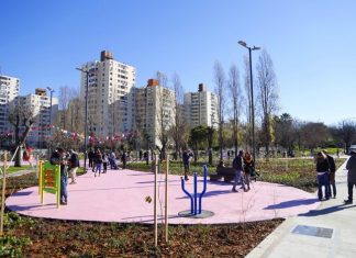 Inauguraron la Plaza Clemente, por la que pelearon los vecinos de Colegiales plaza, clemente