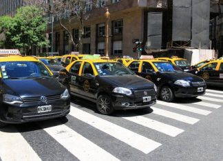 Taxistas vuelven a protestar contra Uber en varios puntos de la Ciudad taxis