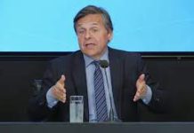 Ministro de Transporte: «El que vota a Milei debería bajarse del subsidio»