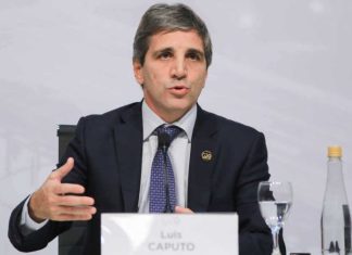 Luis Caputo le dijo a los banqueros que “No habrá sorpresas” con respecto a las Leliqs