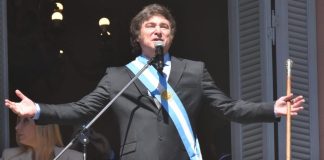 Milei cerró su día de asunción con una gala presidencial en el Teatro Colón