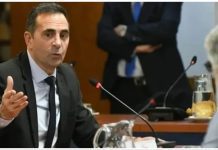 El Gobierno recibe a los empresarios que presionan por la reforma laboral