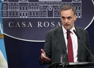 Manuel Adorni, le respondió a Mauricio Macri tras sus críticas en redes sociales por la salida de Guillermo Francos