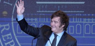 Milei cierra su campaña en Córdoba y Rosario con un mensaje de esperanza