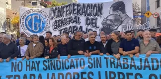 La Justicia laboral declaró inconstitucional el DNU de Milei que limita el derecho a huelga