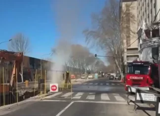 Fuga de gas en Palermo: evacuaron la zona del Metrobus por la rotura de un caño maestro