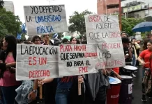 En la previa de la marcha federal universitaria, estudiantes tomaron el Colegio Nacional de Buenos Aires
