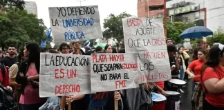 En la previa de la marcha federal universitaria, estudiantes tomaron el Colegio Nacional de Buenos Aires