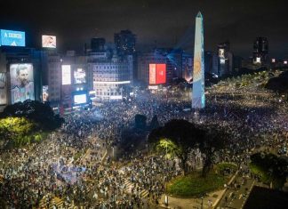 Incidentes en el Obelisco tras la final del Mundial: hubo 15 detenidos y tres policías heridos